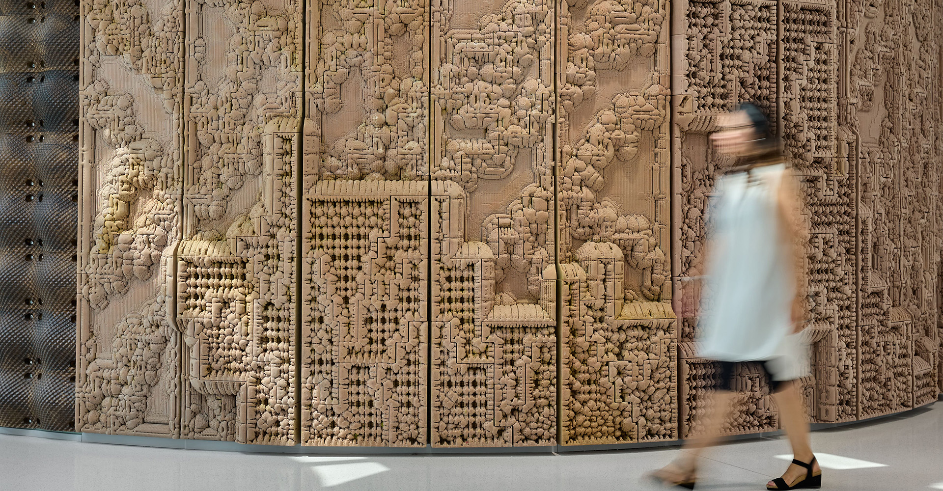 Между природным и искусственным - Барри Уорк напечатал на 3D-принтере масштабную стену из песка