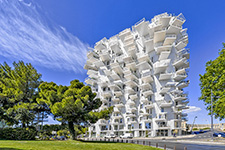 White Tree Tower.  . : espaces-atypiques.com