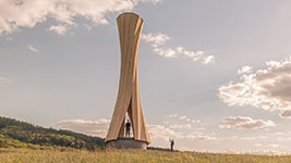 Новые технологии и деревянное строительство. 14-ти метровая Urbach Tower возведена из "самоформирующейся" древесины