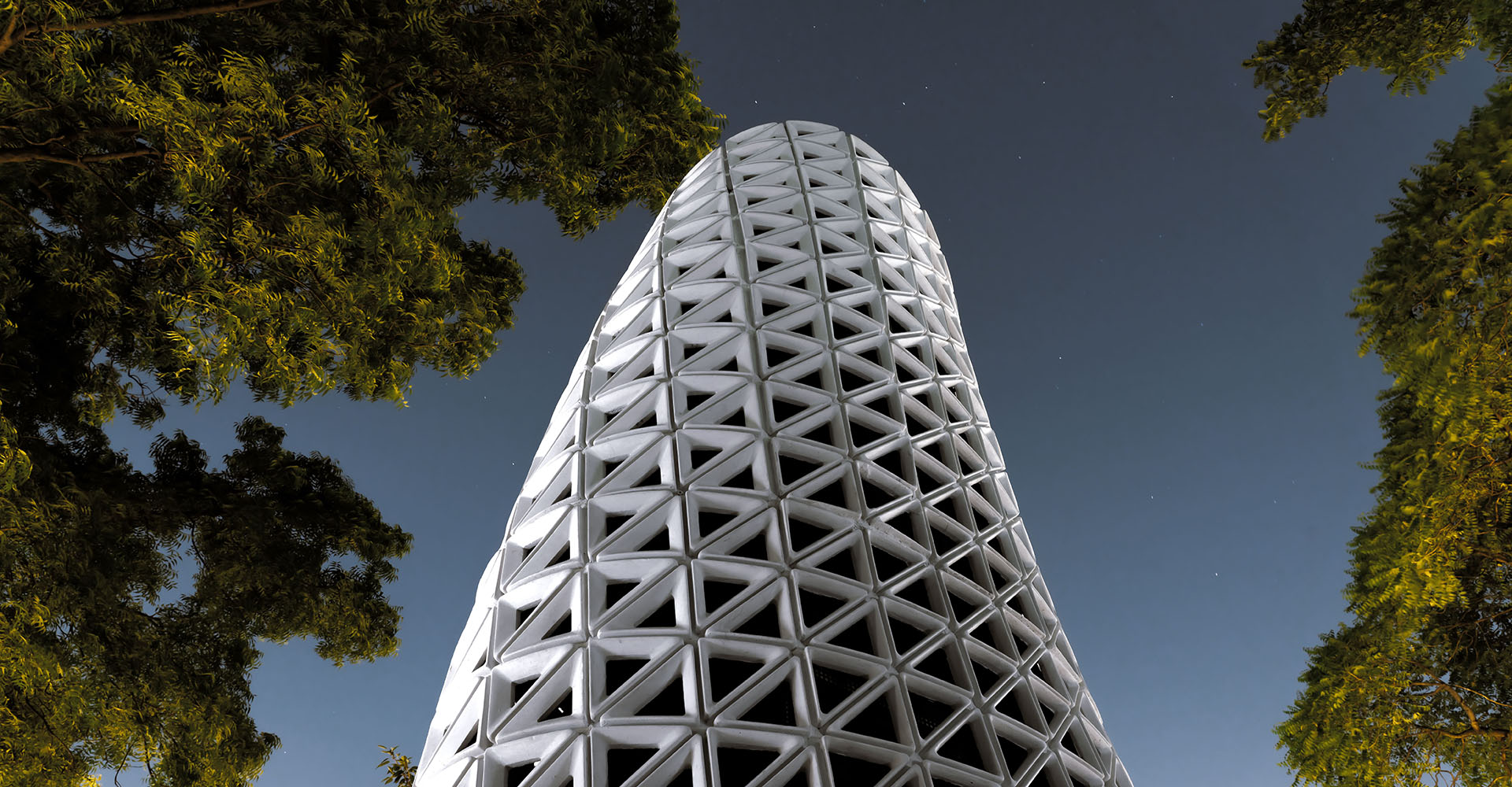Экодизайн будущего: башня для очистки воздуха VERTO отмечена наградой Red Dot Award 2023