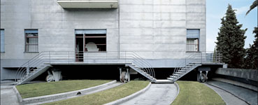 Вращающаяся вилла Подсолнух. Фото: architectuul.com