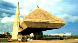 Administrative Center of Bahia. : Via Giancarlo Latorraca, 2000