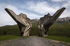 The Battle of Sutjeska Memorial Monument Complex. : Boemian Blog
