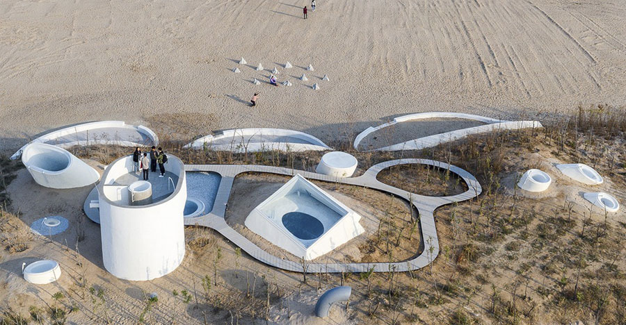 UCCA Dune Art Museum - современное арт-пространство, сохраняющее уникальный природный ландшафт