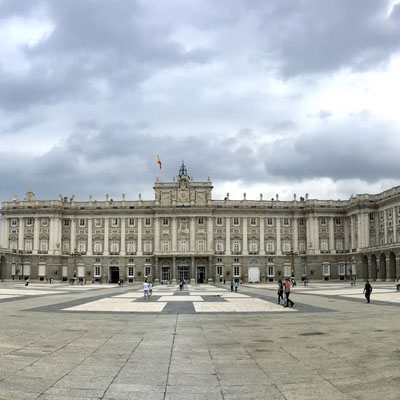 Лекция "Королевский дворец в Мадриде - величие испанских Бурбонов, воплощенное в камне"