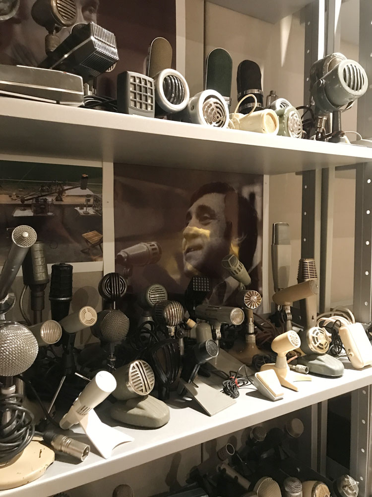 Коллекция таринных микрофонов с студии звукозаписи "Сводов".