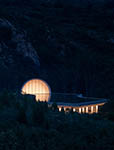   The Hometown Moon.   Zheng Yan