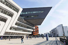 Библиотека и центр знаний (LLC) Венского экономического университета. Фото: artribune.com