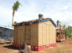 Шигеру Бан. Бумажный бревенчатый дом на Филиппинах. Себу, Филиппины. 2014 г.
