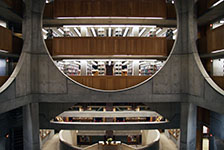 Библиотека Академии Филлипса в Эксетере. Фото© Flickr. User yan.da