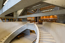 Библиотека Академии Филлипса в Эксетере. Фото© Xavier de Jaureguiberry